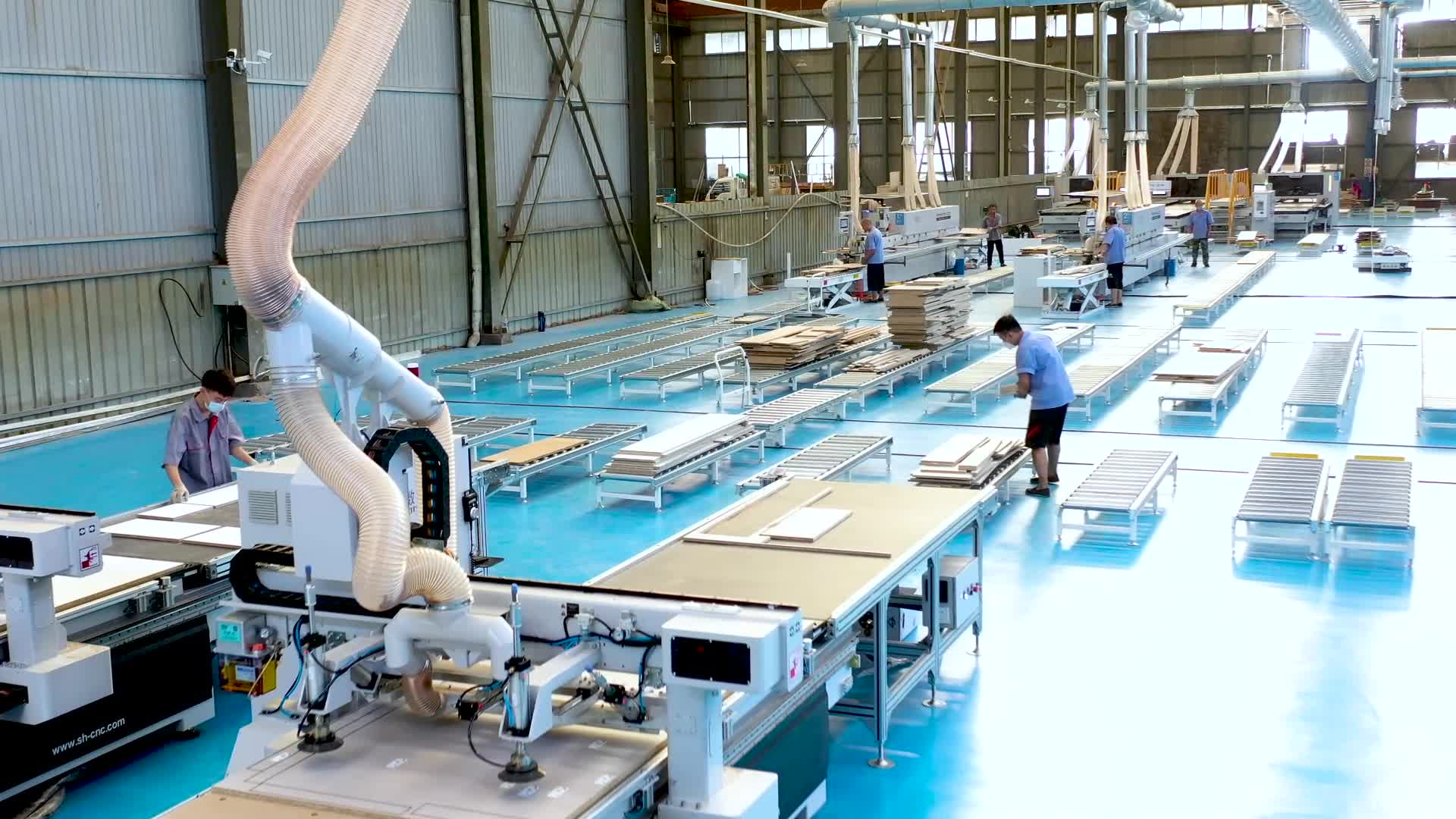 Excitech CNC terus berinovasi dalam produksi otomatis dan cerdas.
